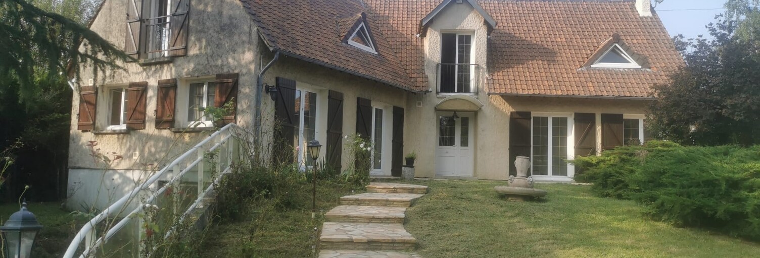 Maison 8 Pièces 192 m² à vendre à Saint-Sauveur-sur-École (77930)
