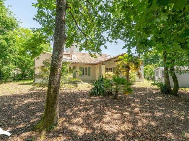 Villa de 9 pièces principales — photo du bien
