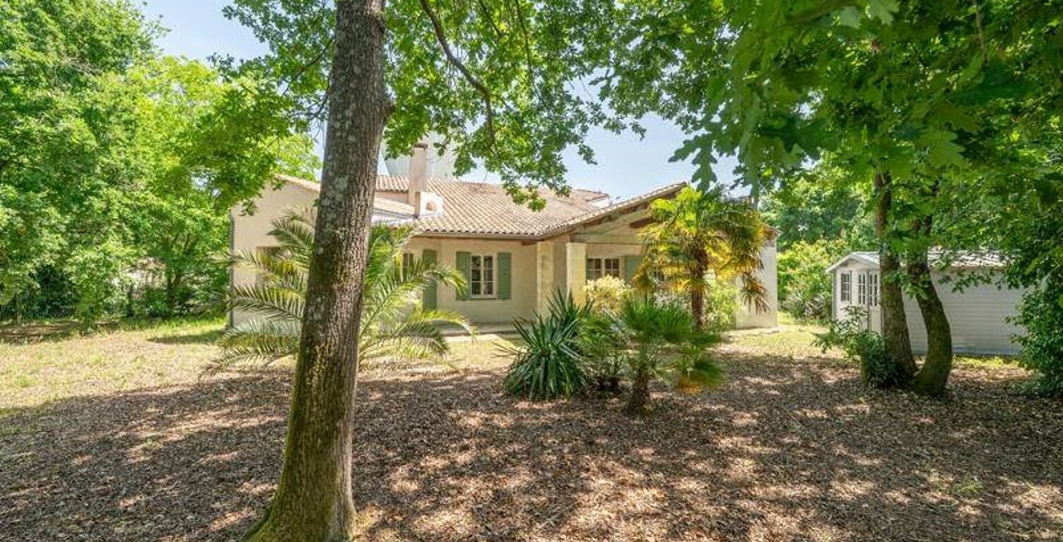 Villa de 9 pièces principales — photo 1