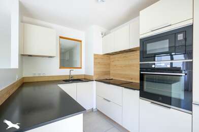 Appartement 4 pièces 275000 €