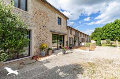 Maison 8 pièces 415935 €
