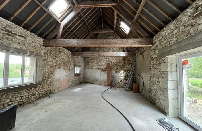 Maison en pierre de 0 pièces principales — photo 3