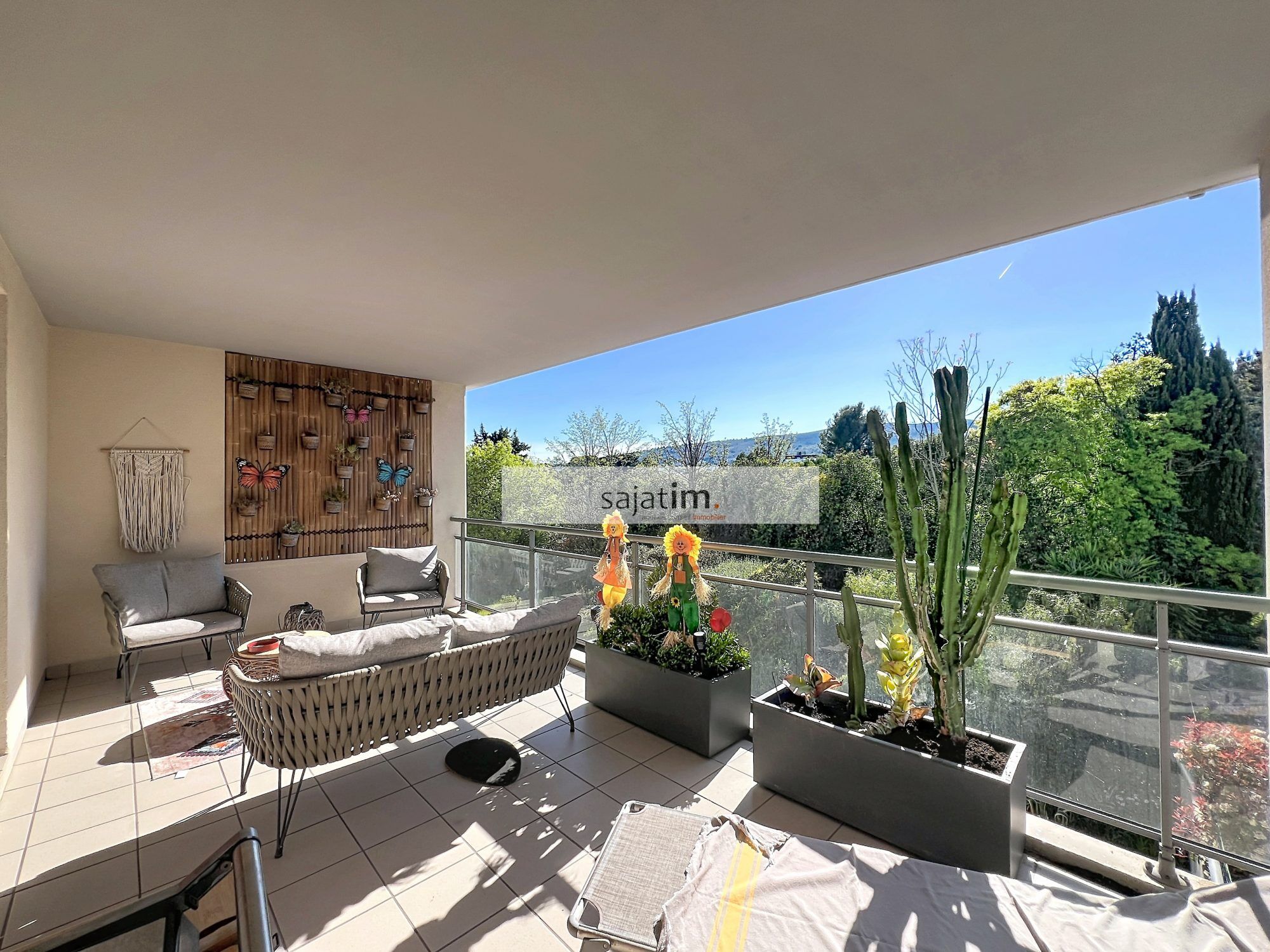 Agence immobilière de Sajatim