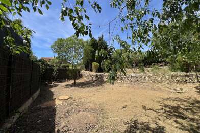Terrain  480000 €
