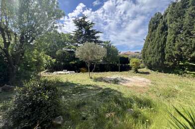 Terrain  470000 €