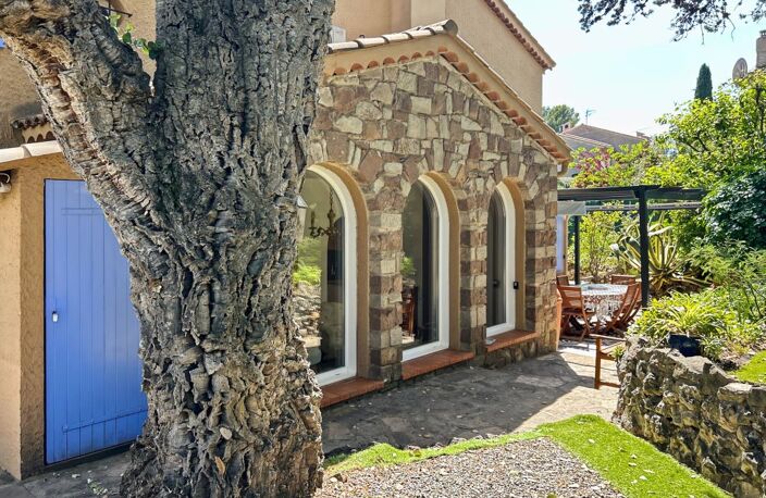 VILLA DEUX FAMILLES — photo 2
