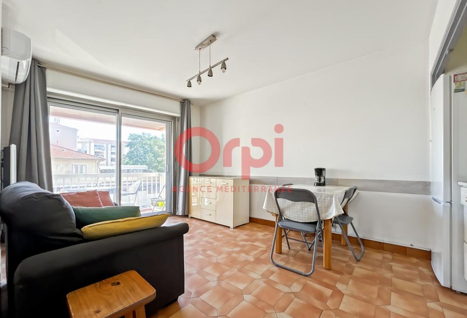 Appartement À Vendre — photo 1