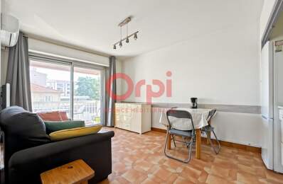 Appartement À Vendre — photo du bien