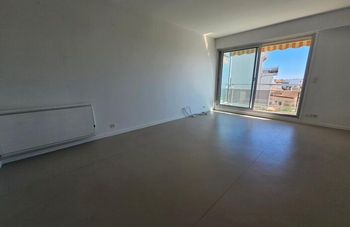 ROYAN CENTRE-VILLE – BEL APPARTEMENT 4 PIÈCES AVEC BALCON, ASCENSEUR ET GRAND GARAGE — photo 3