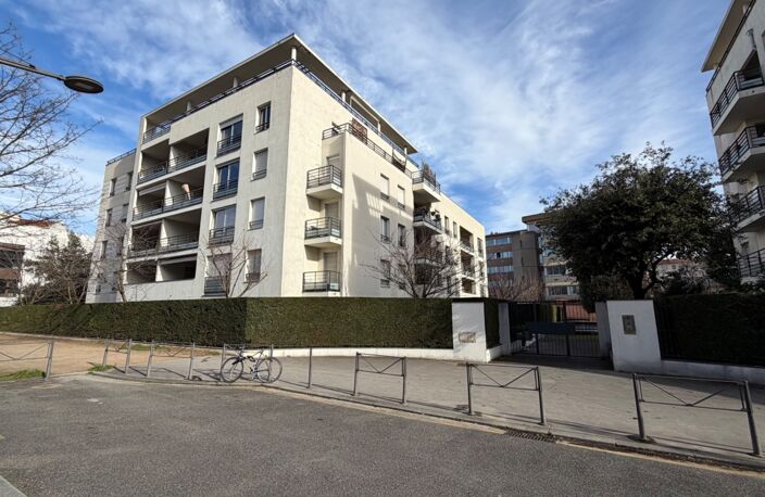 Appartement à vendre 5 pièces de 114m² LYON 3EME ARRONDISSEMENT (69) 📍 Dpt Rhône (69) – Lyon 3ème – Rue de Montbrillant — photo 3
