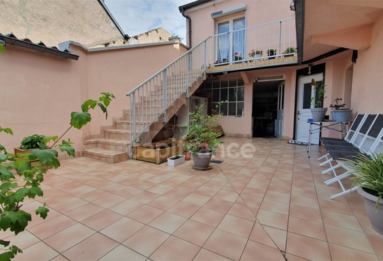 Maison à vendre 5 pièces de 150m² SAINT LOUP SUR SEMOUSE (70) — photo 1