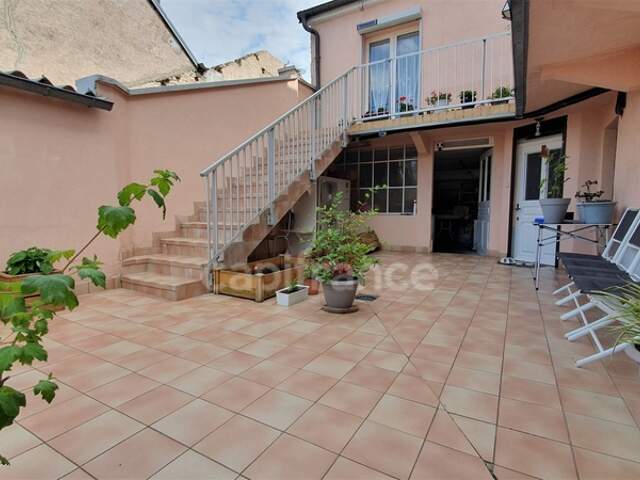 Maison à vendre 5 pièces de 150m² SAINT LOUP SUR SEMOUSE (70) — photo du bien