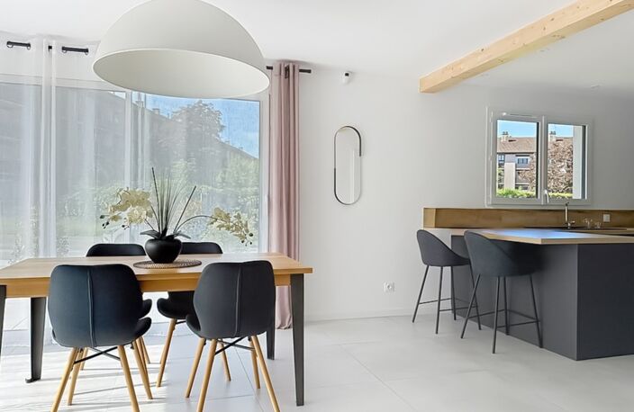 Maison 5 pièces – 116 m² – Vieugy (74) — photo 2