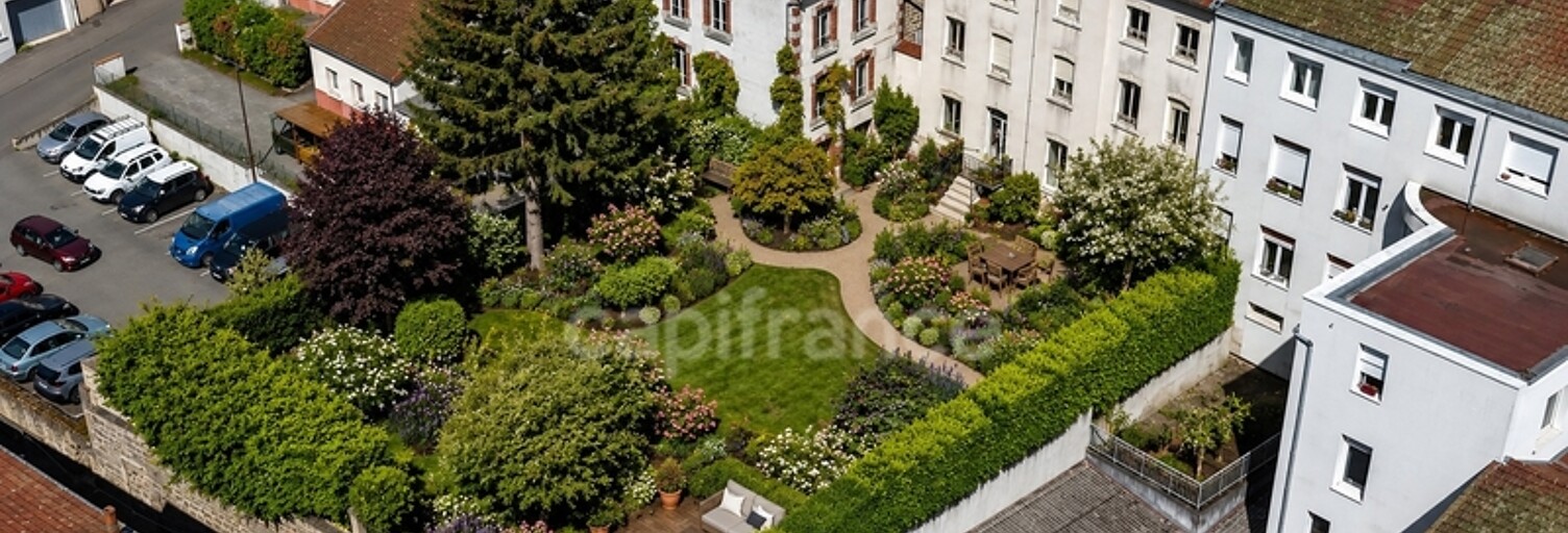 Maison 17 Pièces 446 m² à vendre à Panissières (42360)