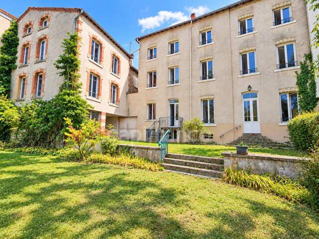 Maison à vendre avec jardin dépendances et garage PANISSIERES (42) — photo du bien