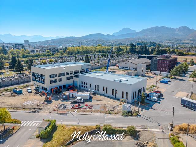 Local/bureau à vendre CHAMBERY (73) - 534,11 M2 - — photo du bien