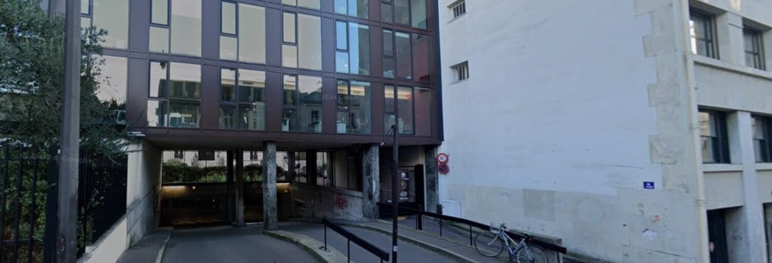 Garage   m² à louer à Paris 9 (75009)