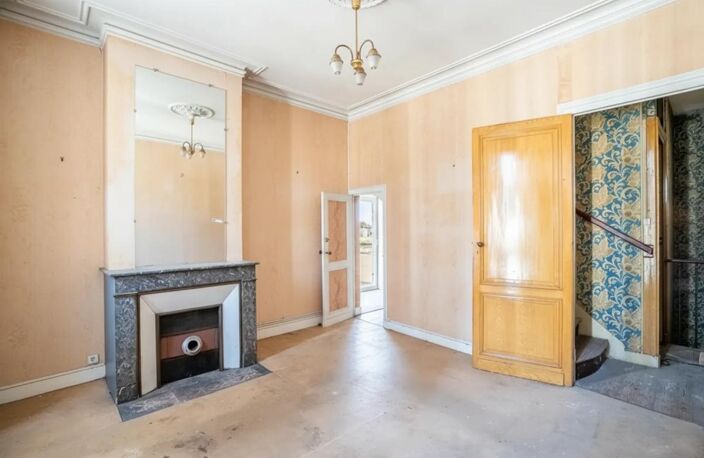 Bordeaux – Immeuble 119 m² sur 3 niveaux – À rénover — photo 4