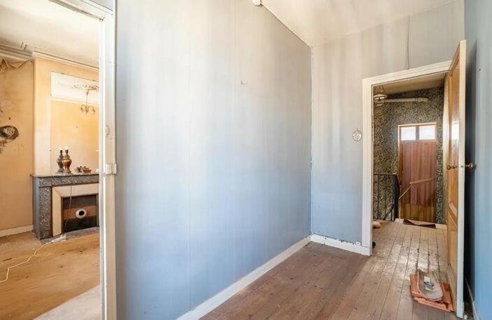 Bordeaux – Immeuble 119 m² sur 3 niveaux – À rénover — photo 5