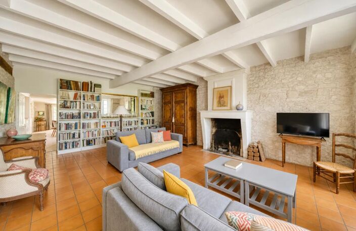 Maison de 8 pièces de 270 m² à Sainte-Gemme — photo 4