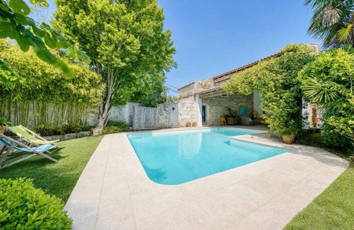 Maison de 8 pièces de 270 m² à Sainte-Gemme — photo 2
