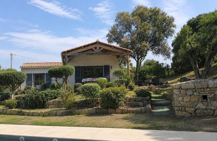 Propriano, Superbe propriété de 2 villas, piscine, vue mer, terrain de 3793 m2, vue panoramique — photo 5