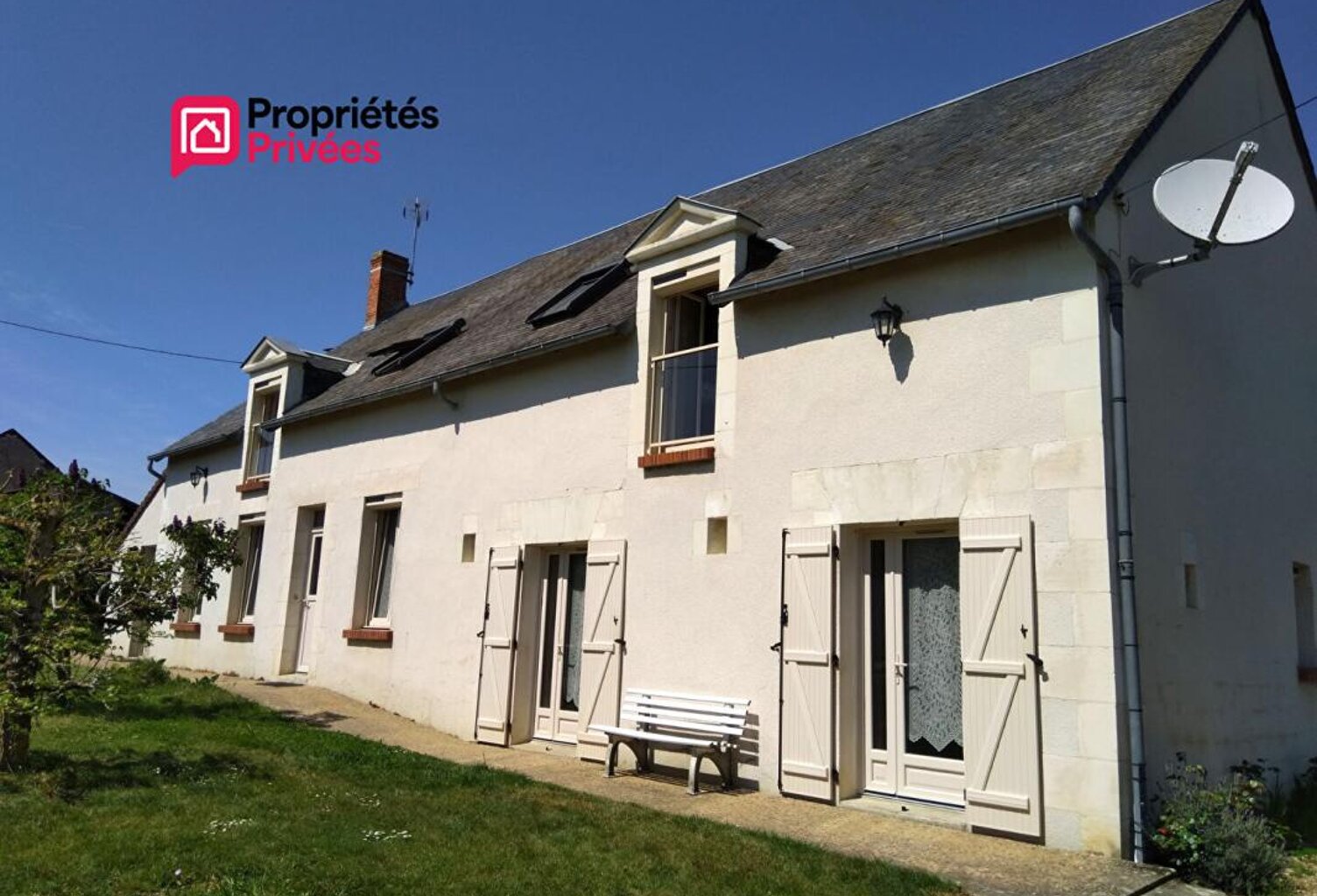 Propriété (ferme) avec 2 longères 330 m² + dépendances 640 m² et 20 ha de terre — photo 1