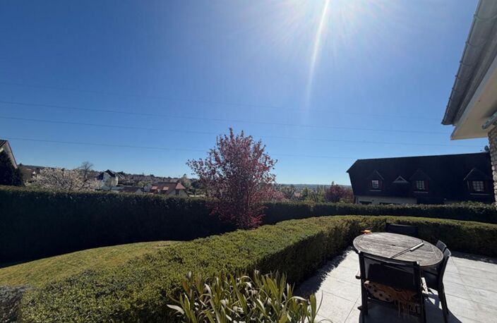 Ravissante maison de 4 pièces avec sous-sol total idéalement situé — photo 4
