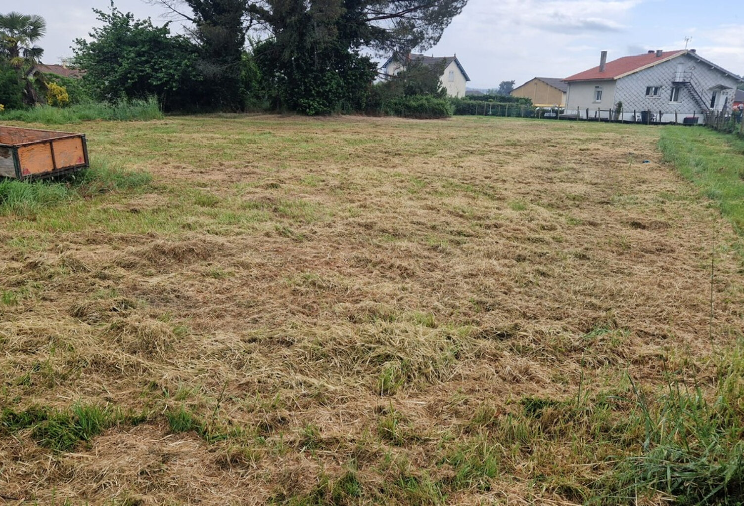 Terrain Riscle 2093 m2 — photo 1