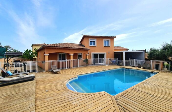 Alès - Maison  5 chambres avec Piscine sur 850 m2 de terrain — photo 2