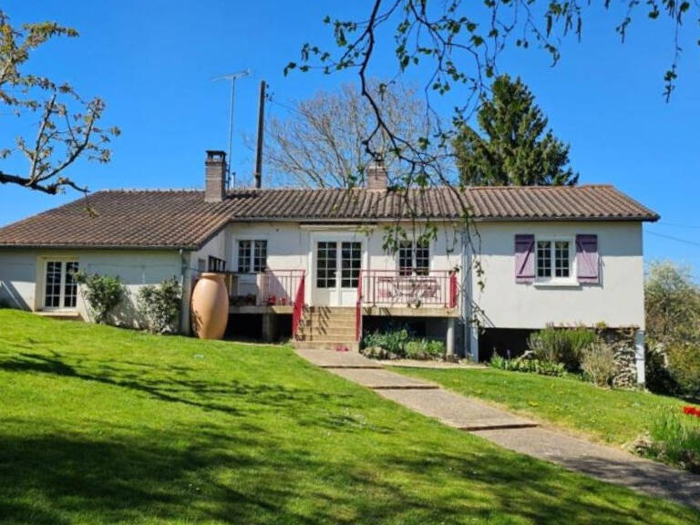 MAISON FAMILIALE A MAZANGE — photo 1