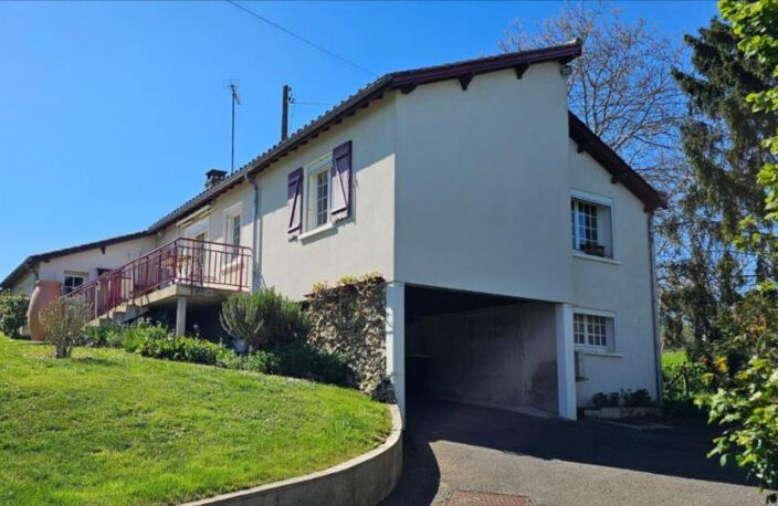 MAISON FAMILIALE A MAZANGE — photo 2