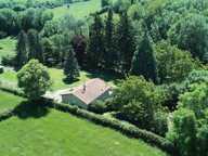 Maison en pleine nature sur un terrain arboré de 3551 m² — photo 3