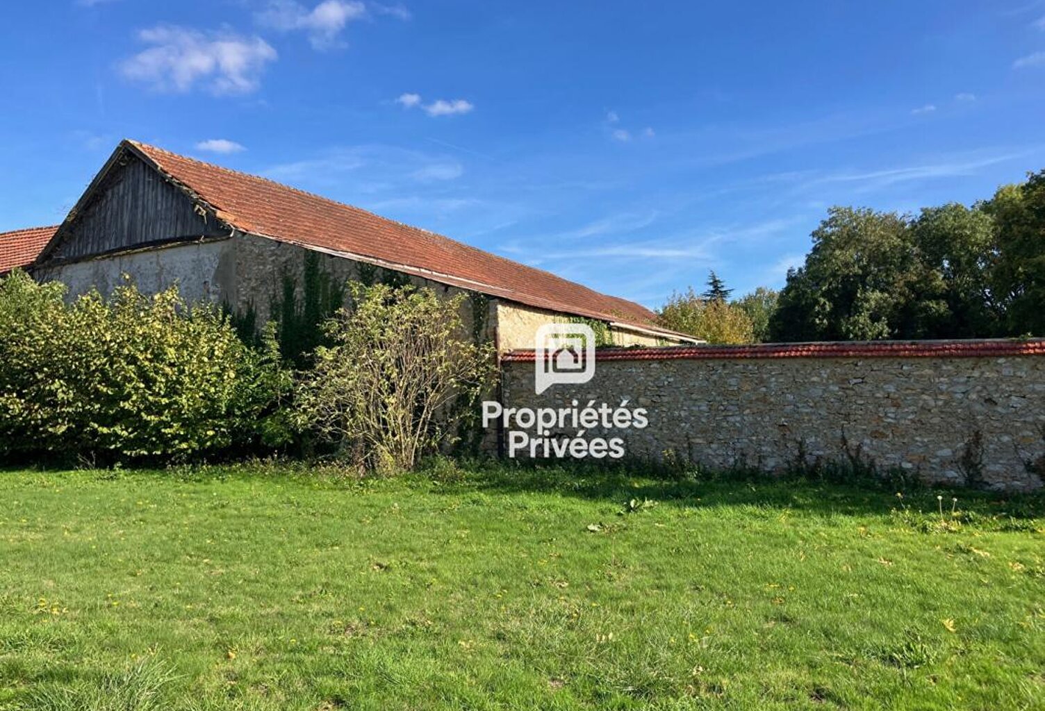 Grande grange à aménager — photo 1