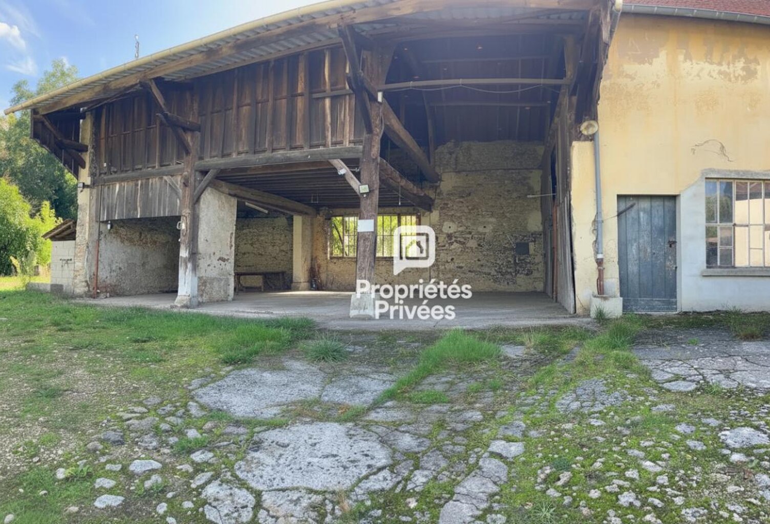 Atelier/grange à aménager — photo 1