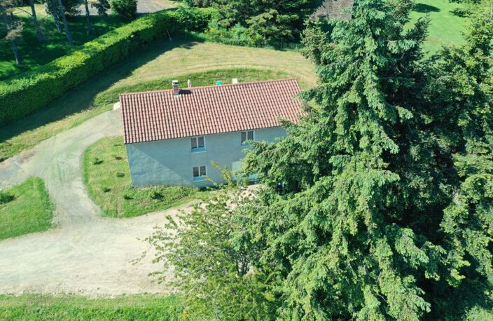 Villa de plain-pied sur 2200 m²  de terrain clos — photo 5