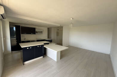 Appartement 2 pièces 860 €