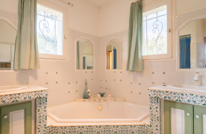 Propriété Ollioules - EXCLUSIVITE — photo 5