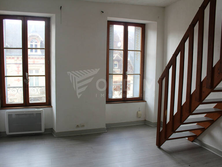 VILLENEUVE SUR YONNE APPARTEMENT F2 en duplex — photo 1