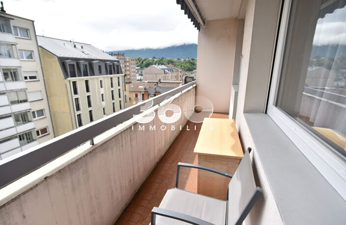 T3 dernier étage avec ascenseur -Hyper centre Aix-les-Bains — photo 5