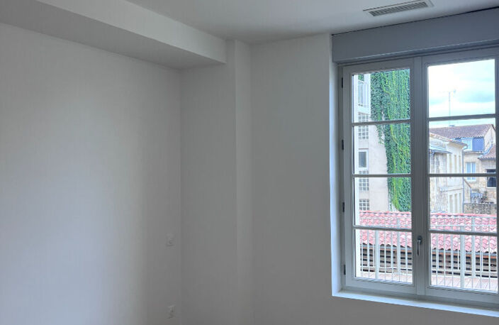 Appartement  4 pièce(s) 91.73 m2  LIBOURNE — photo 3