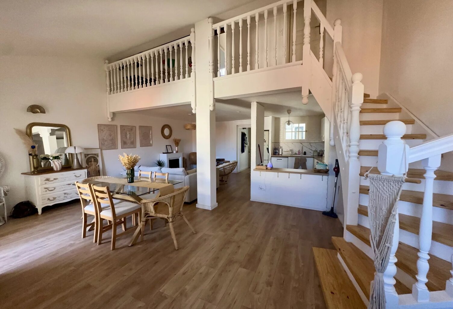 Appartement F4, 2 terrasses, climatisation, dernier étage — photo 1