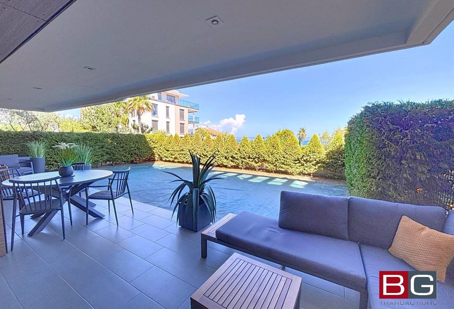 À VENDRE – Appartement 3 Pièces en Rez-de-Jardin avec Terrasse, — photo 1