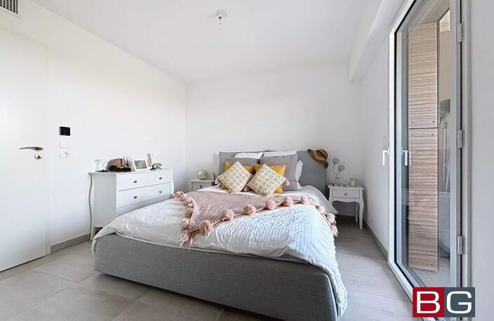 À VENDRE – Appartement 3 Pièces en Rez-de-Jardin avec Terrasse, — photo 5
