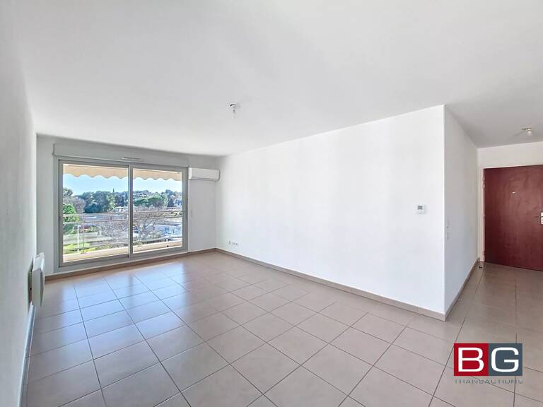 APPARTEMENT 3P ANTIBES HAUTEUR RESIDENCE RECENTE — photo 1