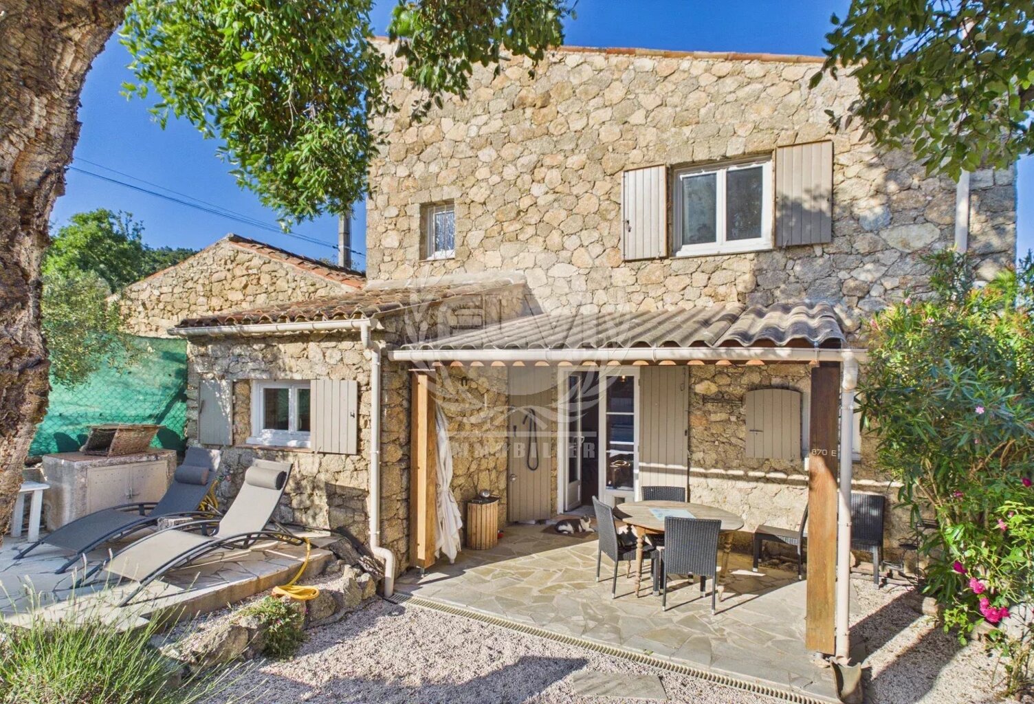 Maison à Plan de la Tour — photo 1
