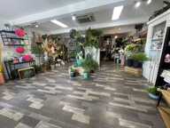 Local commercial — photo 2
