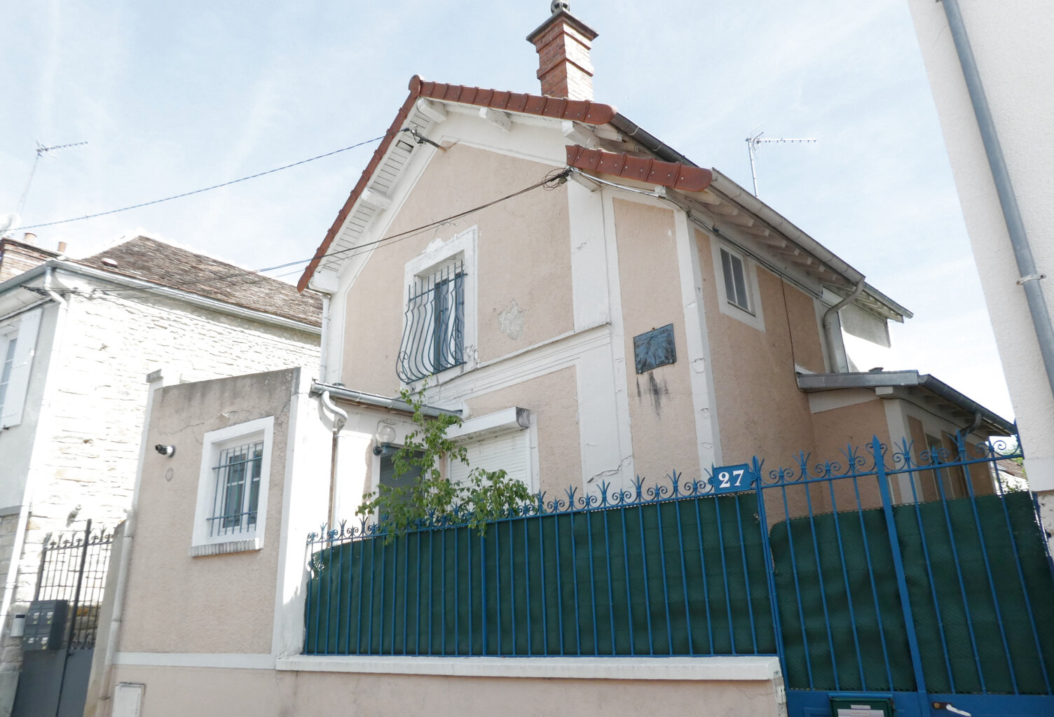 SOUS COMPROMIS. MAISON DE VILLE A FONTAINEBLEAU — photo 1