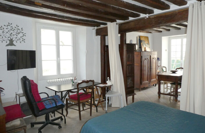 SOUS COMPROMIS. MAISON DE VILLE A FONTAINEBLEAU — photo 2