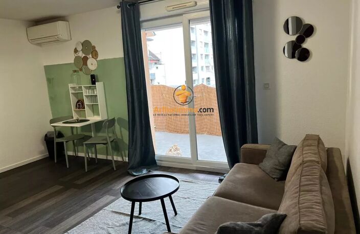 En plein cœur de ville, agréable studio avec terrasse — photo 4